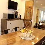 住宿加早餐酒店 Le Pied Du Geant - Local Securise Pour Les Velos 4*