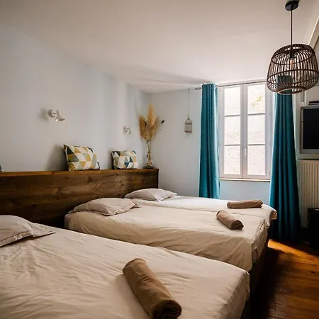 Bed & Breakfast Le Pied Du Geant - Local Securise Pour Les Velos *