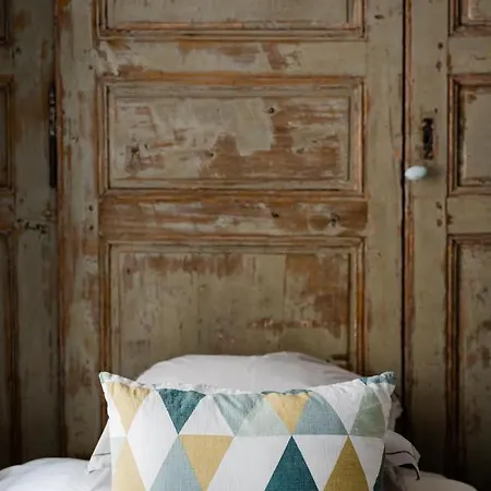 Bed & Breakfast Le Pied Du Geant - Local Securise Pour Les Velos