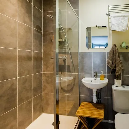 Bed & Breakfast Le Pied Du Geant - Local Securise Pour Les Velos