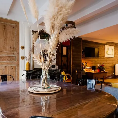 Bed & Breakfast Le Pied Du Geant - Local Securise Pour Les Velos 4*