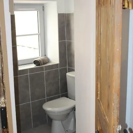 Le Pied Du Geant - Local Securise Pour Les Velos Bed & Breakfast 4*