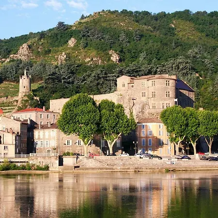 Le Pied Du Geant - Local Securise Pour Les Velos Bed & Breakfast