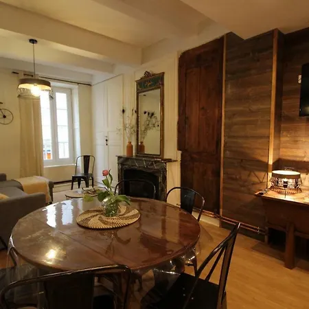 Le Pied Du Geant - Local Securise Pour Les Velos 4* Tournon-sur-Rhone